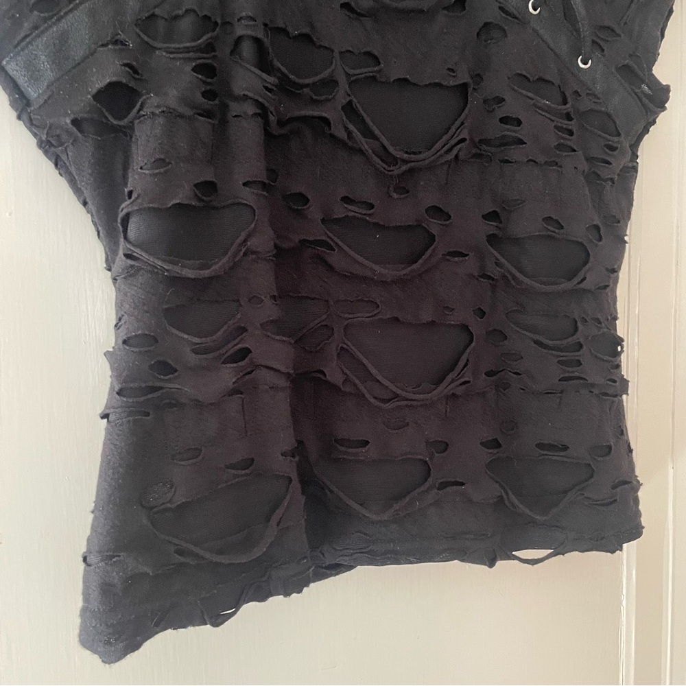 Black Distressed Strappy Short Sleeve Top - Picture 4 of 9